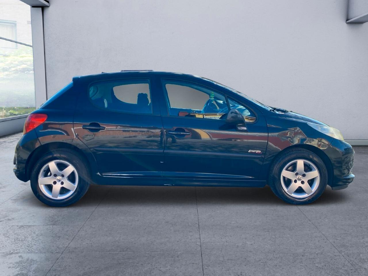 Peugeot 207 1.4 75cv Benzina Euro4 - NEOPATENTATI
