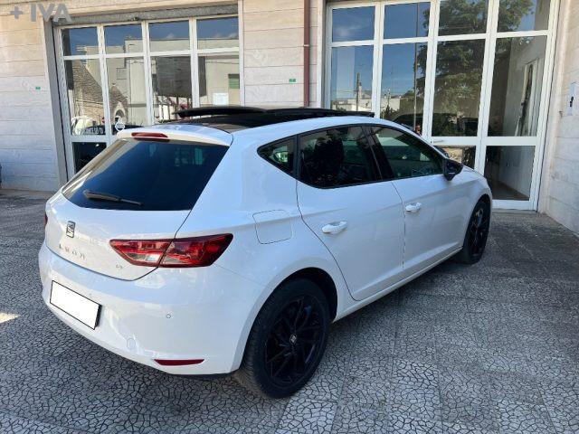 SEAT Leon 1.6 TDI 105 CV DSG 5p