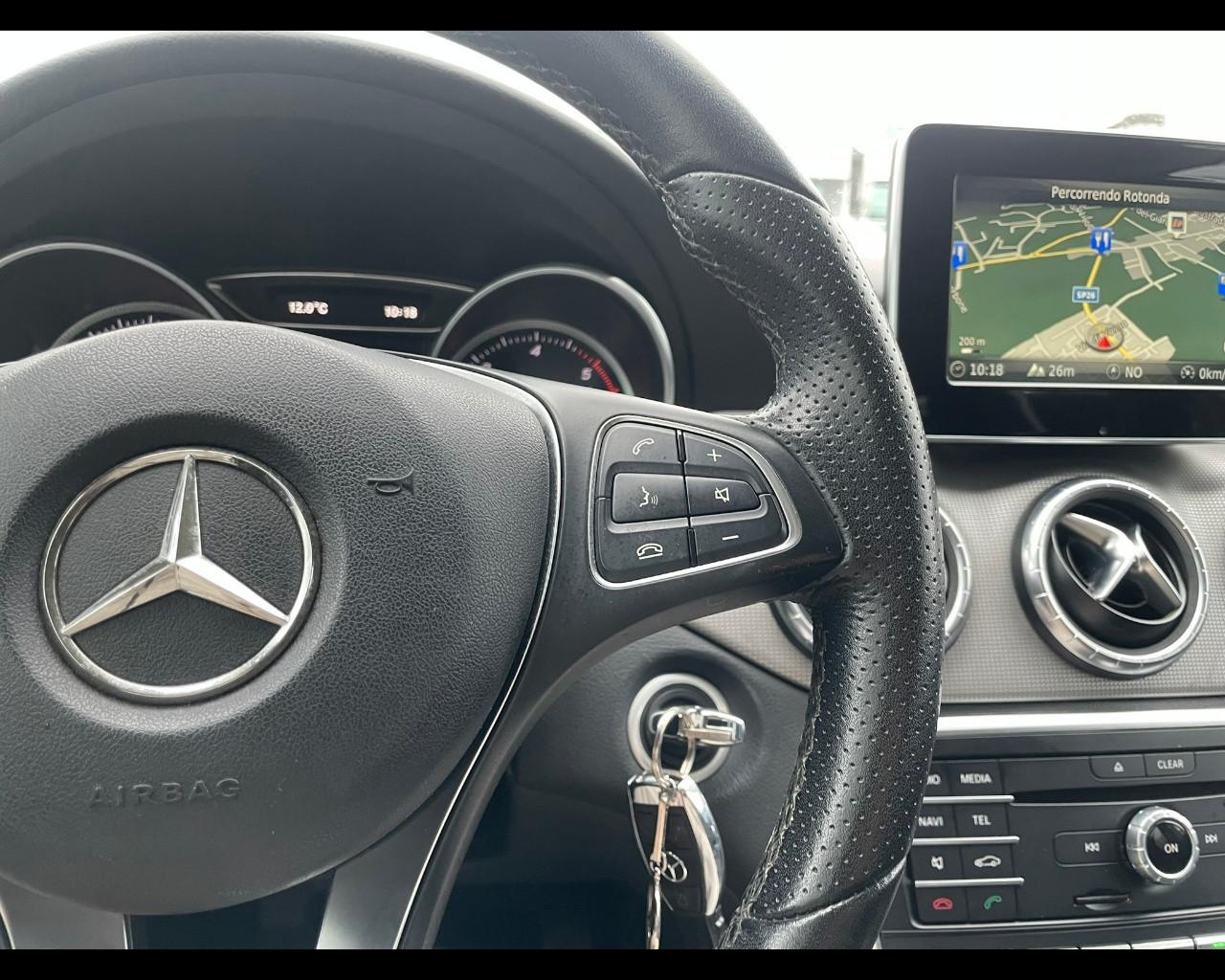 Mercedes-Benz CLA (C/X117) - CLA 180 d Sport