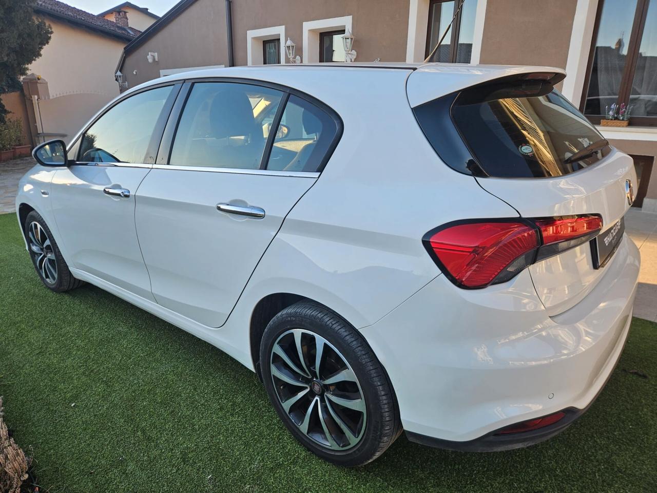 Fiat Tipo 1.6 Mjt S&S 5 porte Lounge