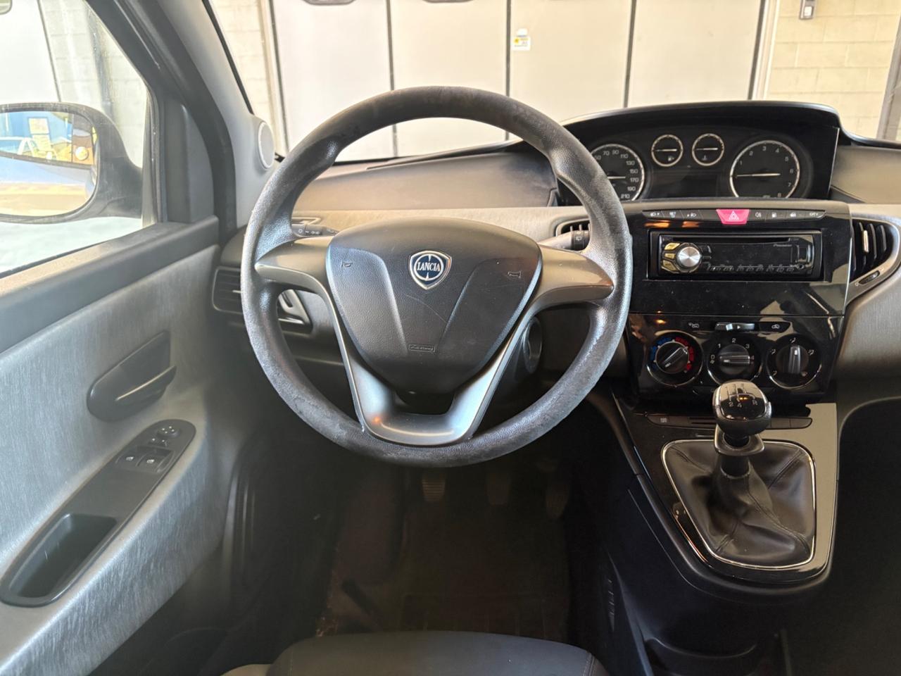 Lancia Ypsilon 0.9 TwinAir 85 CV 5 porte Metano Ecochic Gold
