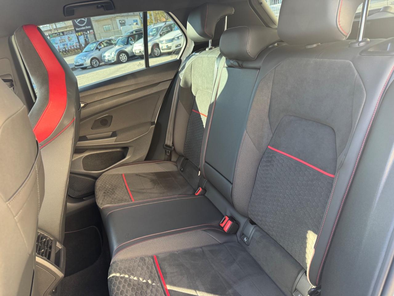 Volkswagen Golf 8 2.0 GTI club sport 45 Garanzia