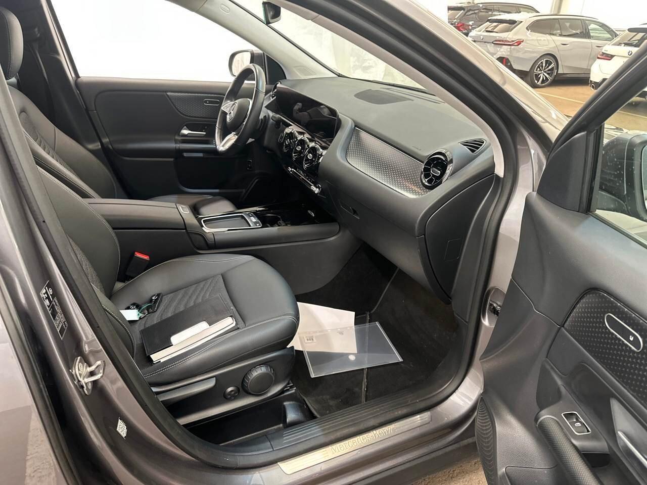 Mercedes-Benz GLA 180 GLA 180 d 8G-DCT (mod. 2025) NAVI + CAMERA + PELLE + LED