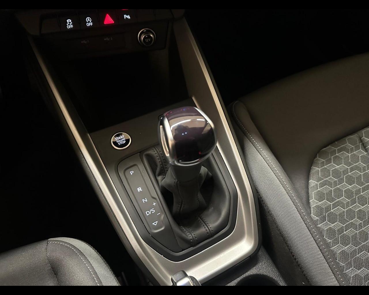 AUDI A1 2ª serie - A1 SPB 30 TFSI S tronic S line edition