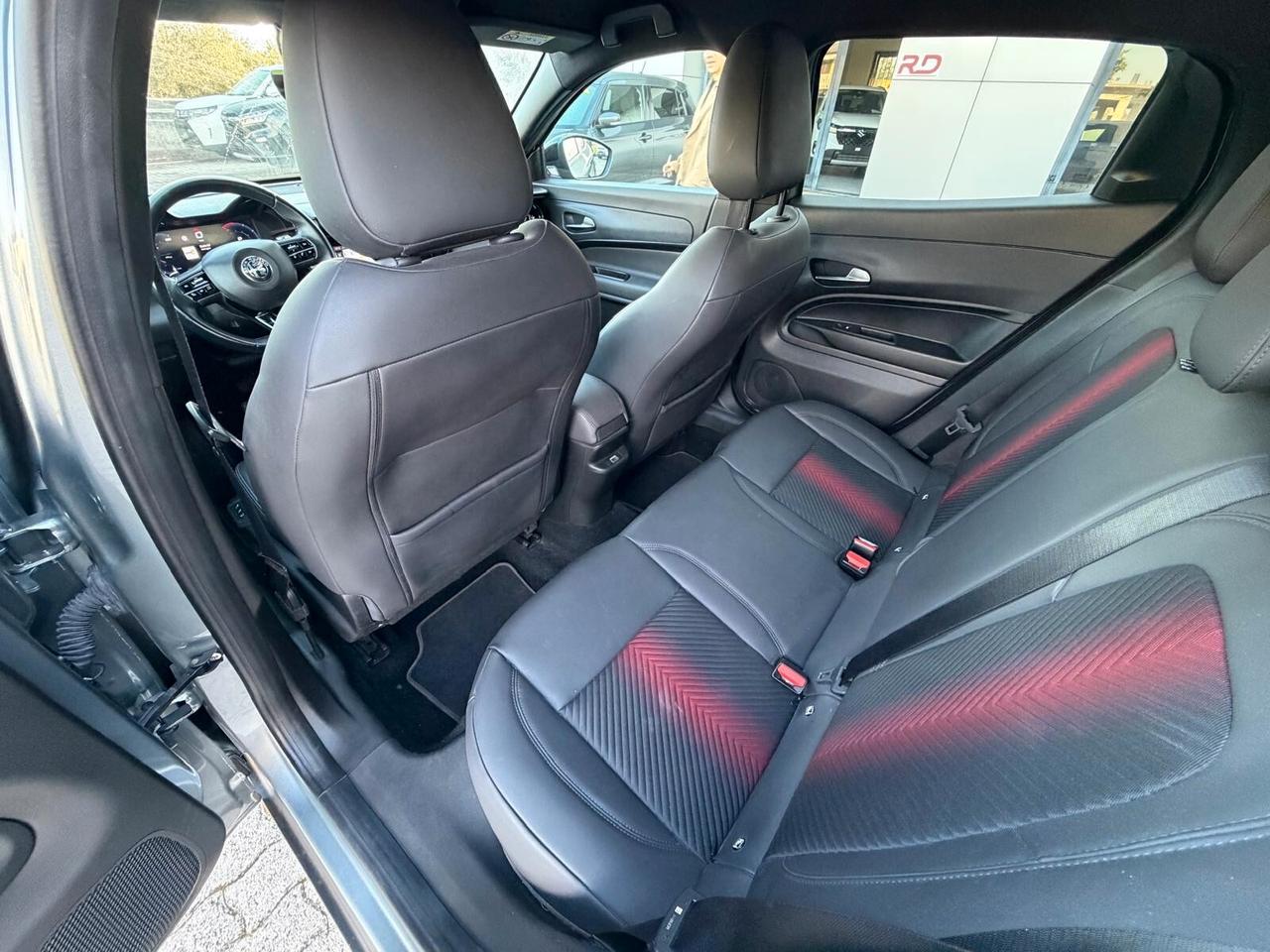 Alfa Romeo Junior 1.2 145 CV Hybrid eDCT6 Speciale