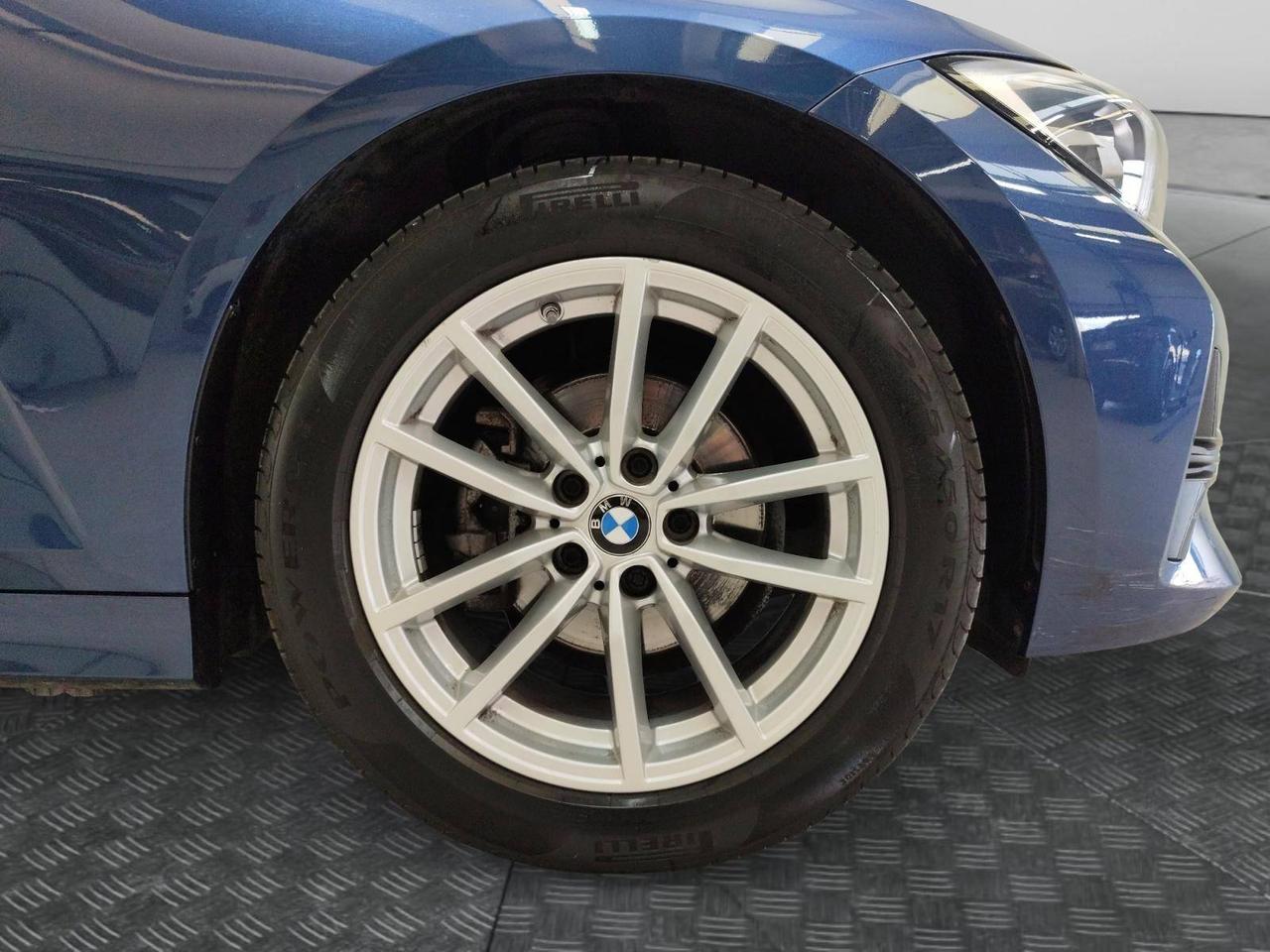 BMW Serie 3 318d Touring 48V Business Advantage