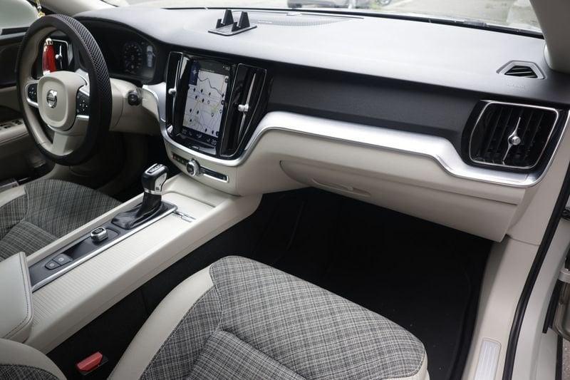 Volvo V60 Volvo V60 D4 Geartronic R-design PROMOZIONE Unicoproprietario