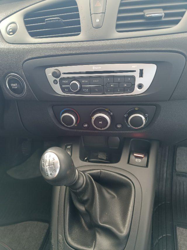 RENAULT Scenic Scénic XMod 1.5 dCi 110CV EDC