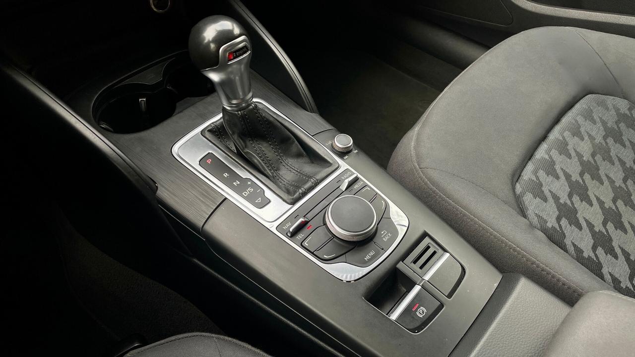AUDI A3 SPORTBACK 1.6 TDI S-TRONIC AMBITION 110CV - NEOPATENTATI