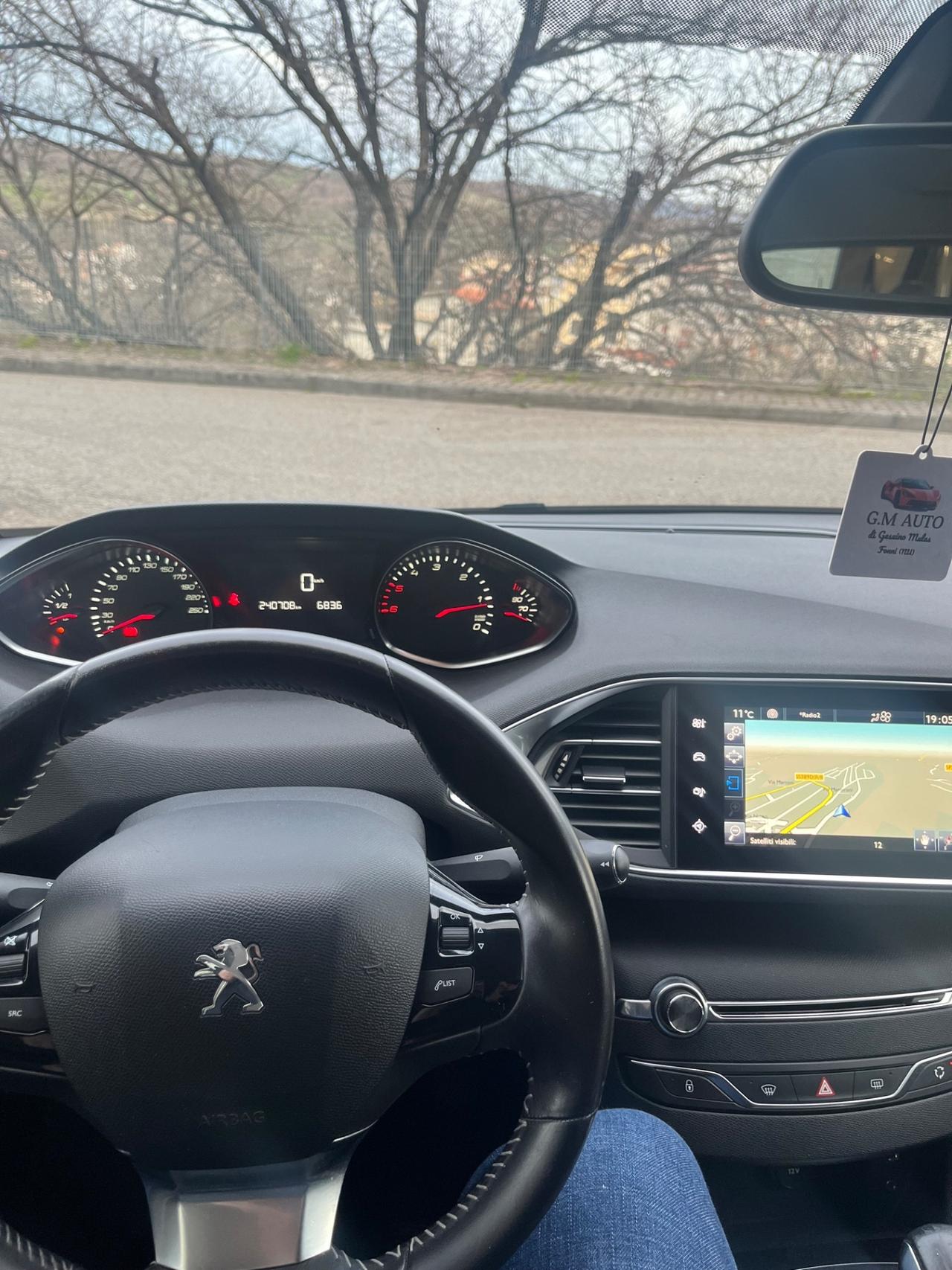 Peugeot 308 1.6 HDi 92 CV Business