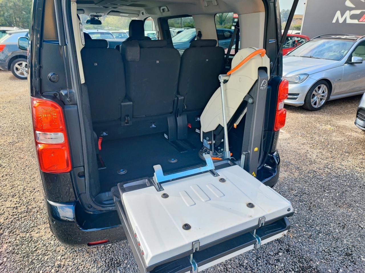 Citroen Spacetourer 9 POSTI CON SOLLEVATORE/PEDANA PER DISABILI