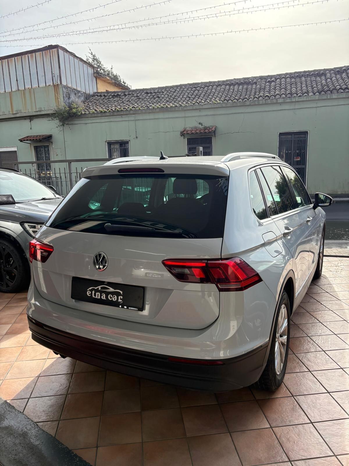 Volkswagen Tiguan 2.0 TDI BUSINESS DSG