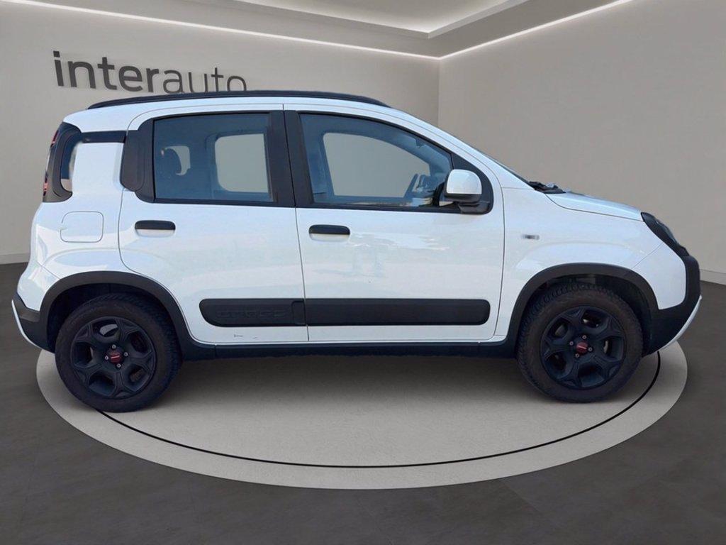 FIAT Panda 1.0 firefly hybrid Cross s&s 70cv del 2023
