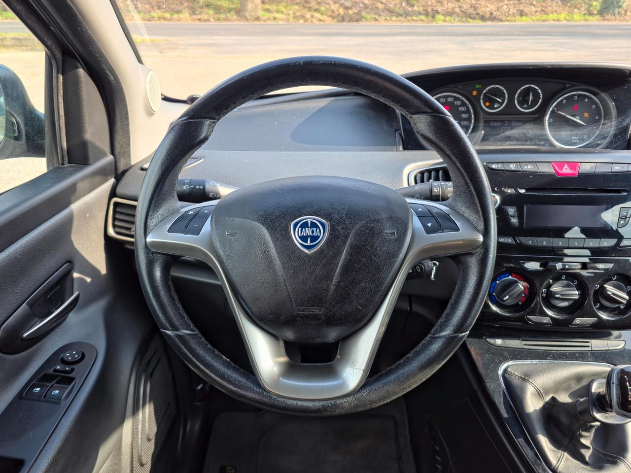 Lancia Ypsilon 1.2 69 CV 5 porte Elle 2015-E6 Manuale NEO