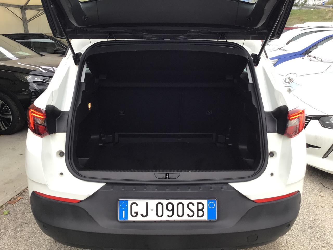 Opel Grandland 1.2 Turbo 12V 130 CV Business Elegance