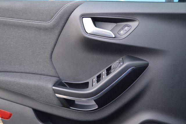 FORD Puma 1.0 EcoBoost Hybrid 125 CV S&S Titanium