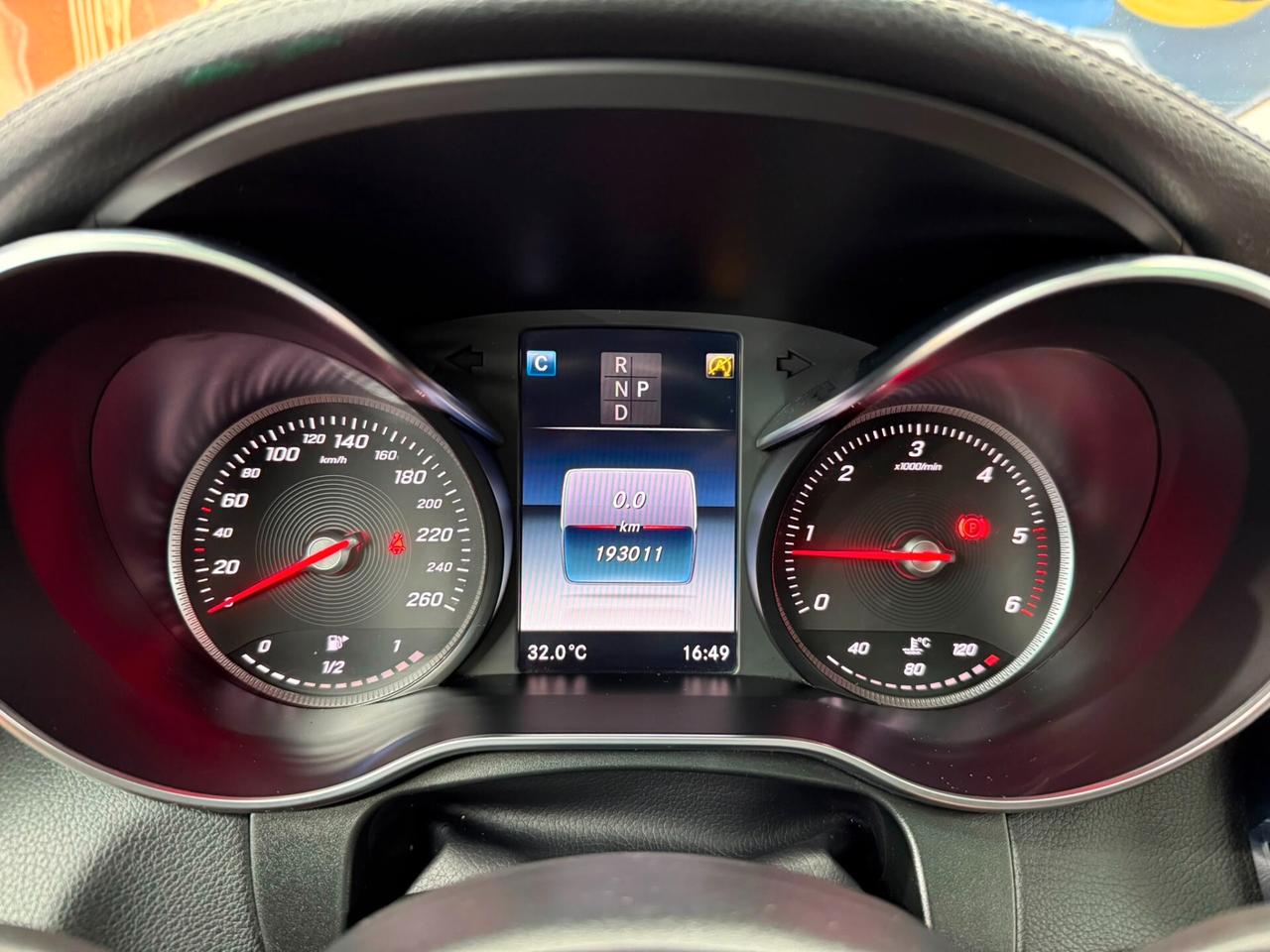 Mercedes-benz GLC 250 d 4Matic Premium (621)
