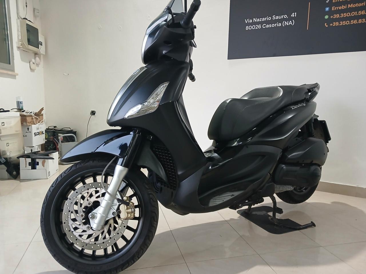 Piaggio Beverly 300 PARI AL NUOVO