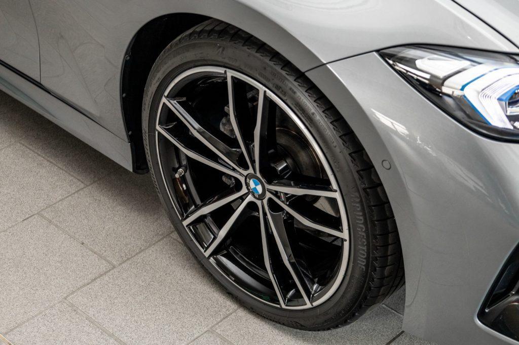 BMW 318 d 48V Msport