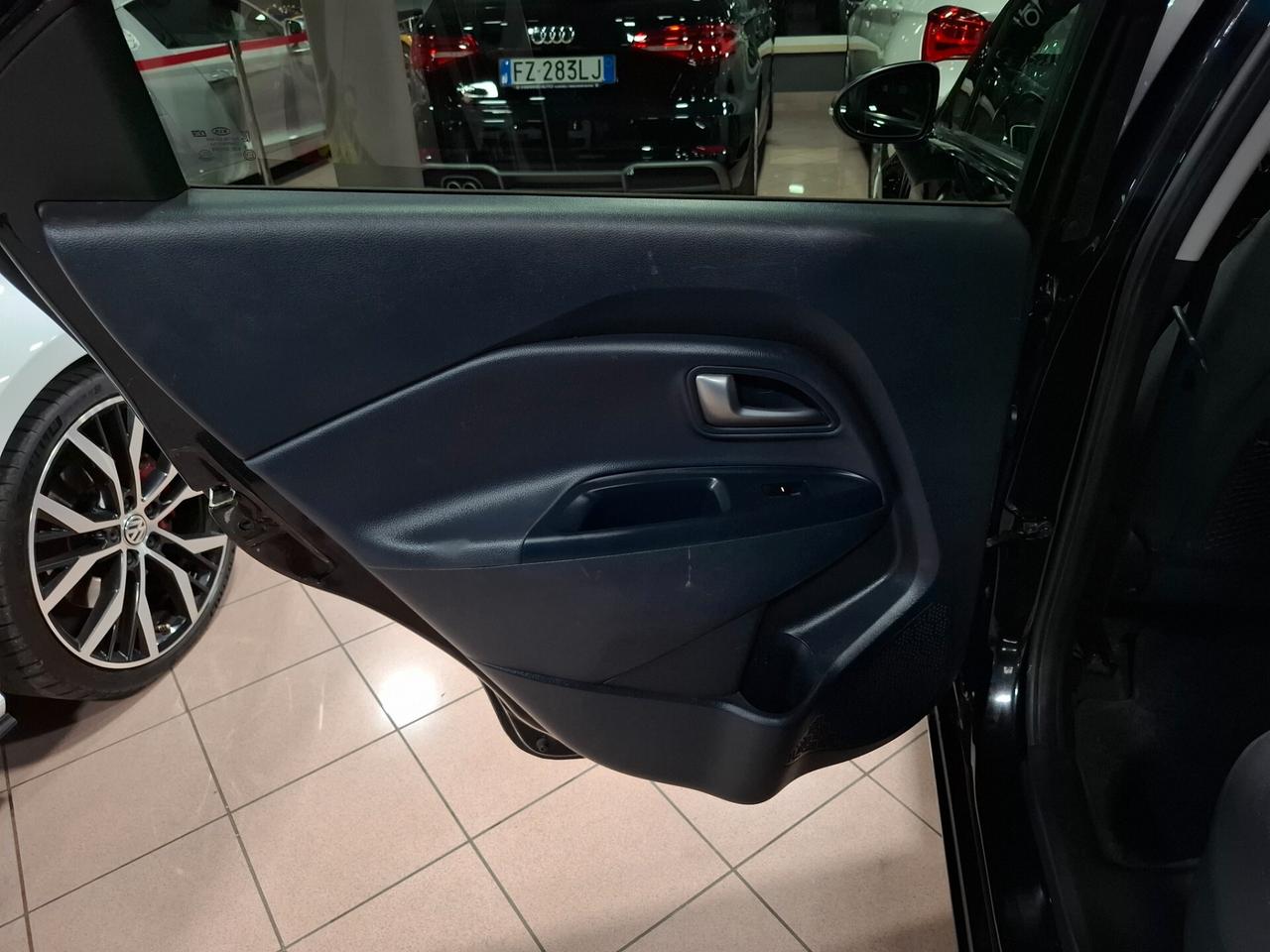 Kia Rio 1.4 CRDi S&S High Tech Neopatentato