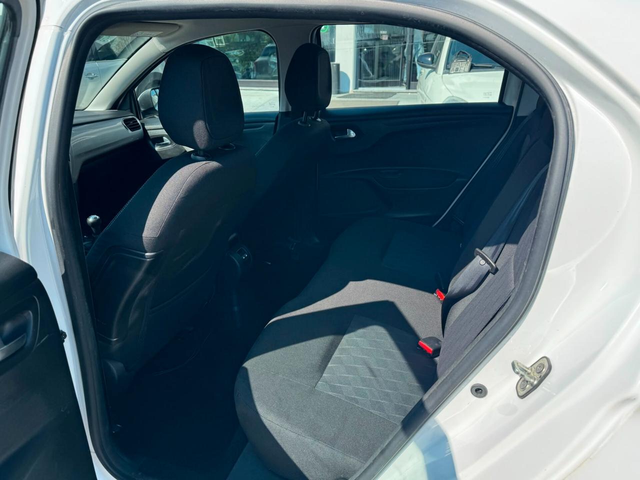 Citroen C-Elysee BlueHDi 100 Shine