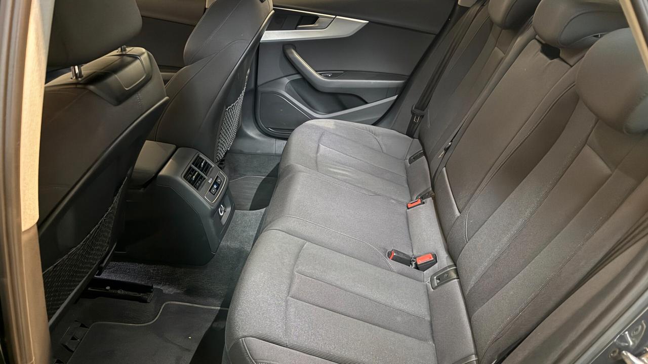 Audi A4 Avant 2.0 TDI 150 CV S tronic Sport