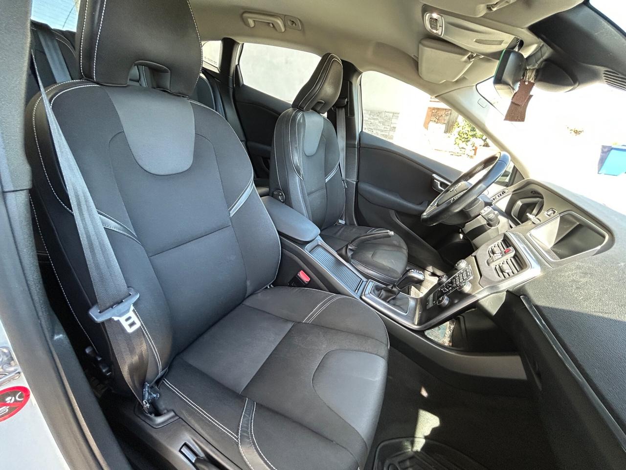 Volvo V40 2.0 120 cv D2 UNICOPROP.