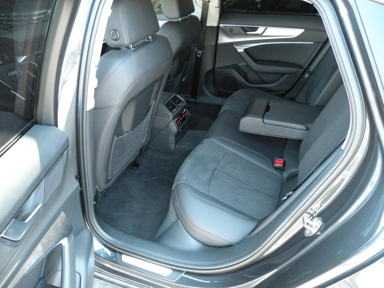 Audi A6 55 2.0 TFSI quattro ultra S tronic Business Plus