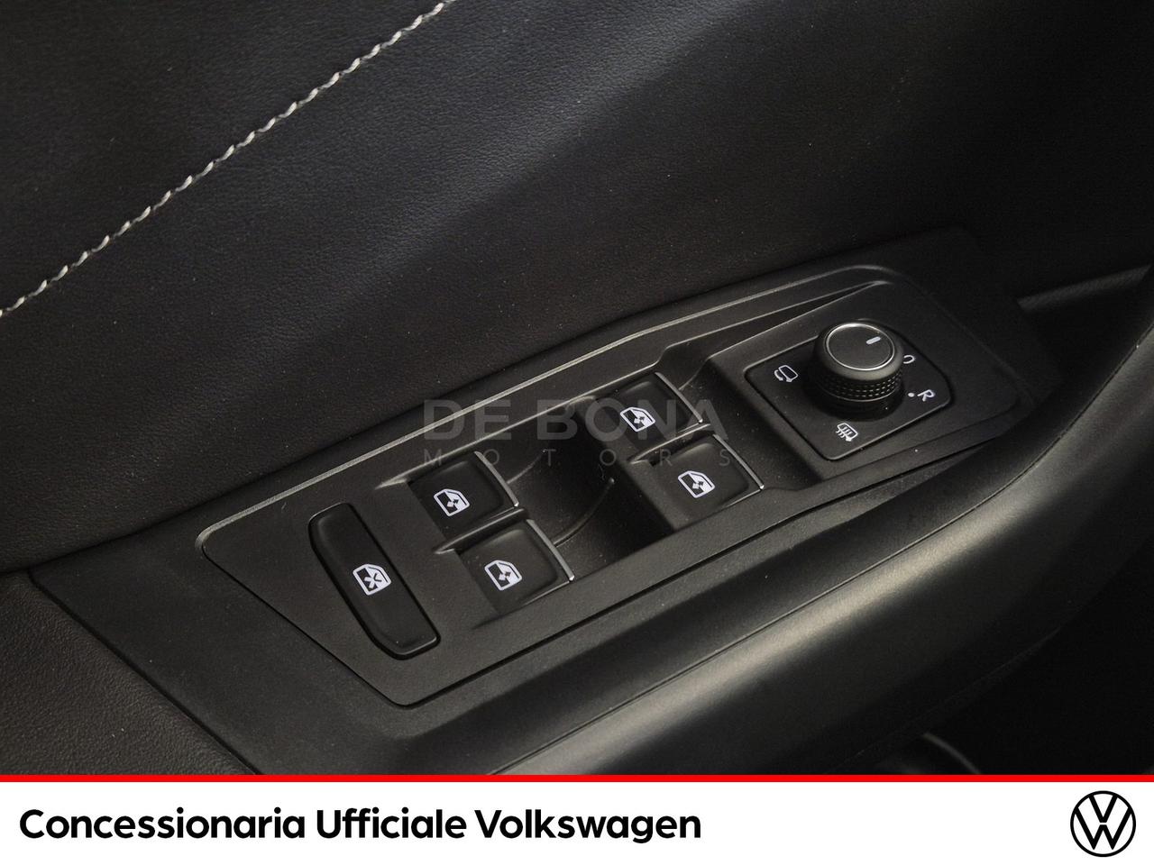 Volkswagen T-Roc 1.0 tsi r-line 110cv