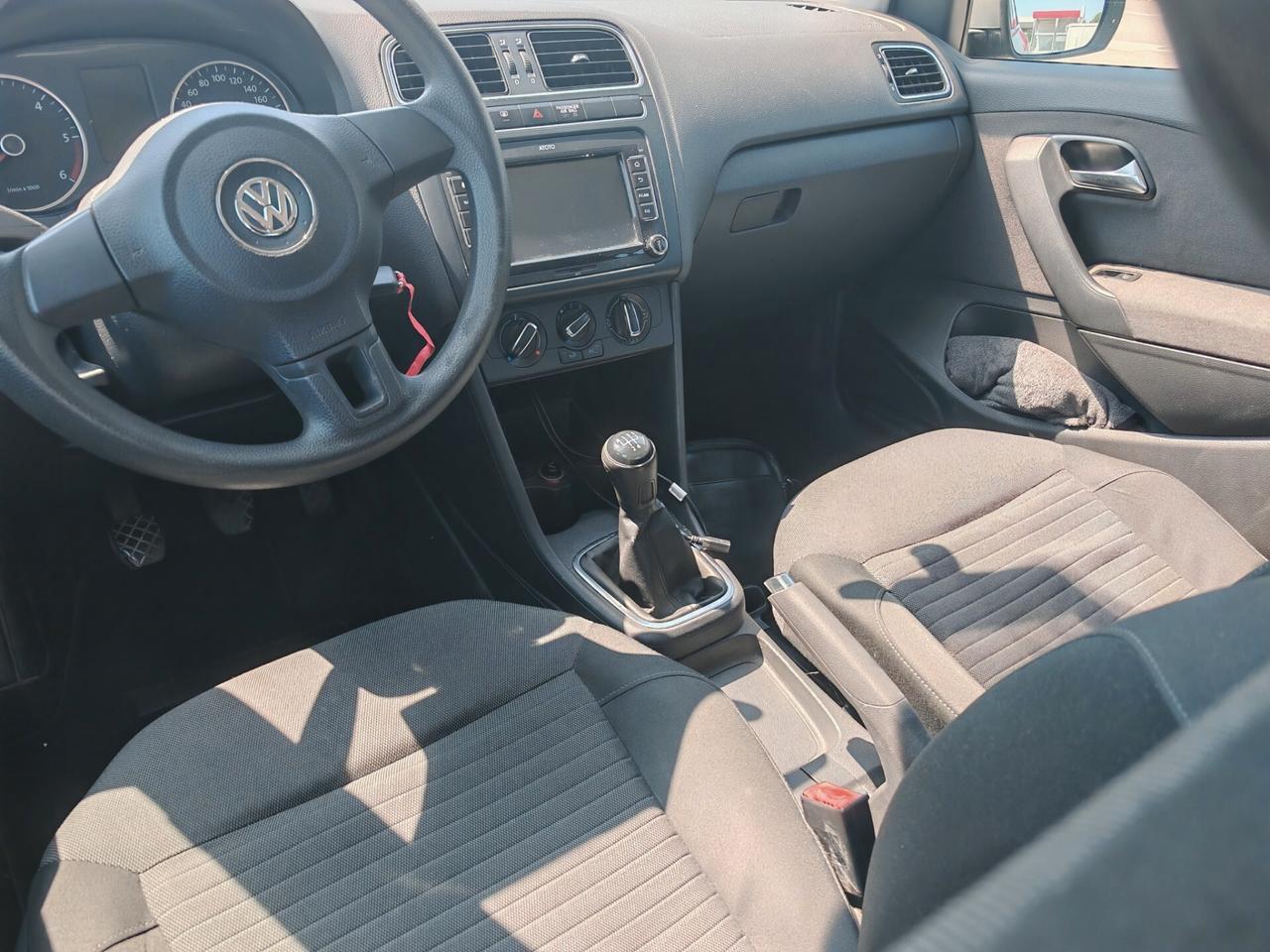 Volkswagen Polo 1.6 tdi 2013 90cv OK Neopatent In Preparazione.