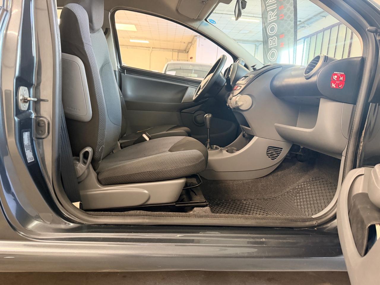 Toyota Aygo 1.0 12V VVT-i 3 porte Sol