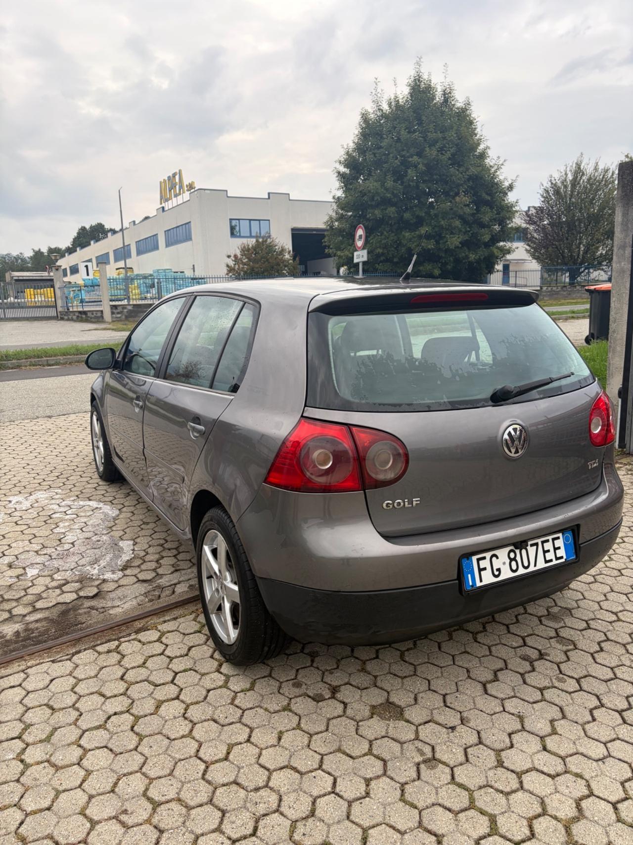Volkswagen Golf 5 1.9 TDI 5p. Sportline