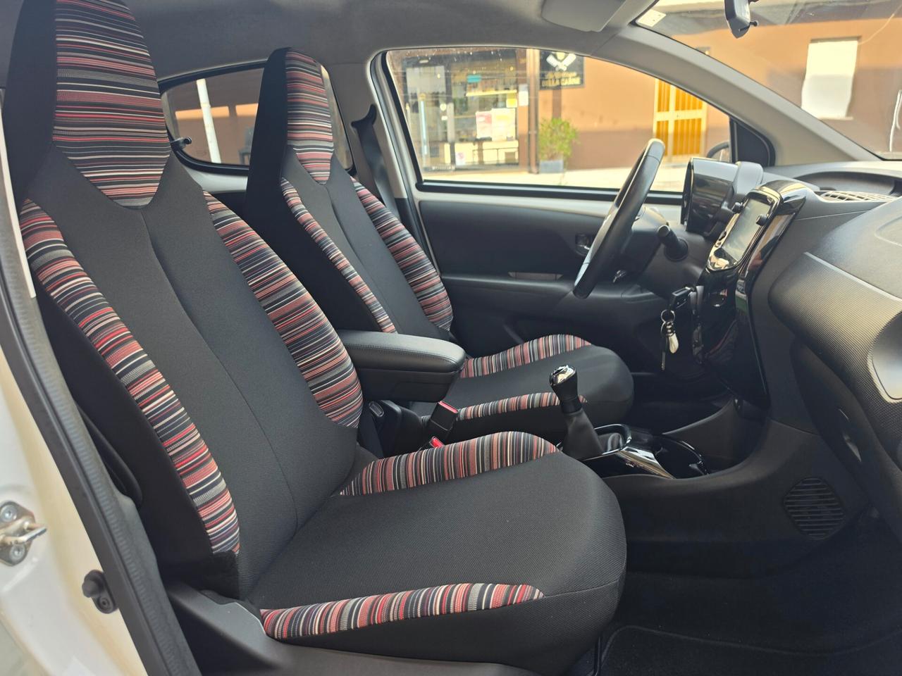 Citroen C1 VTi 72 S&S 3 porte Shine