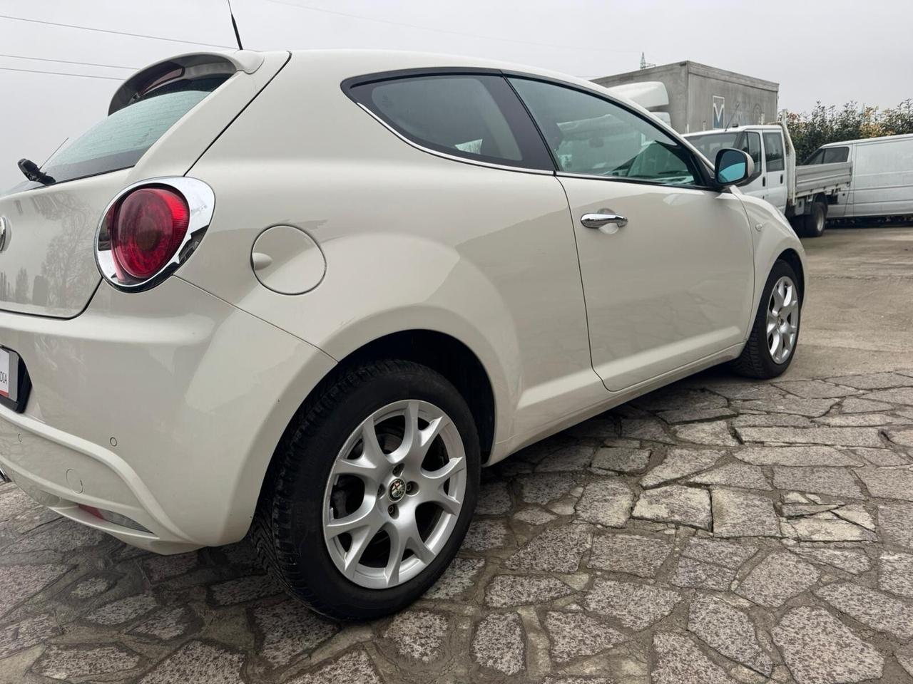 Alfa Romeo MiTo 1.3 JTDm 85 CV S&S Progression neopatentati