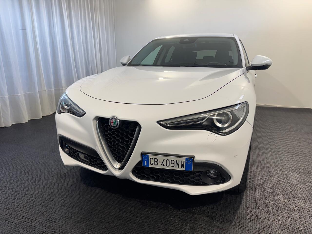 Alfa Romeo Stelvio 2.2 Turbodiesel 190 CV AT8 Q4 Business