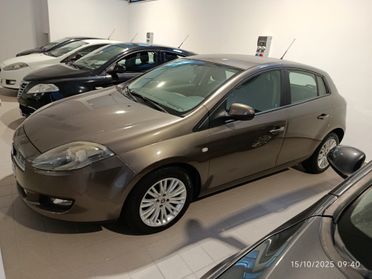 Fiat Bravo 1.6 MJT 120 CV DPF Active £2800vista e piaciuta £3700 CON GARANZIA