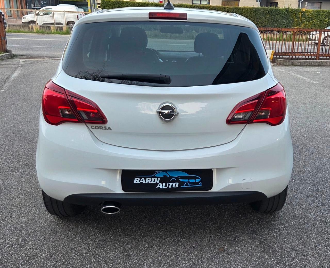 Opel Corsa 1.4 90CV GPL Tech 5 porte b-Color