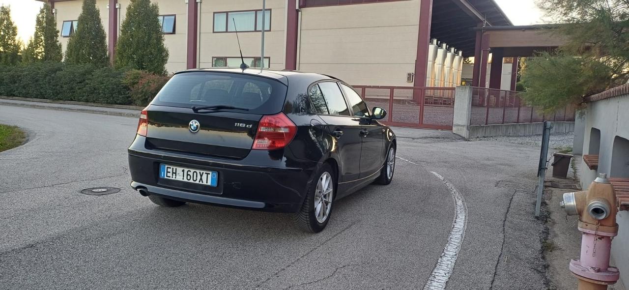 Bmw 116 116d 2.0 116CV cat 5 porte Futura DPF