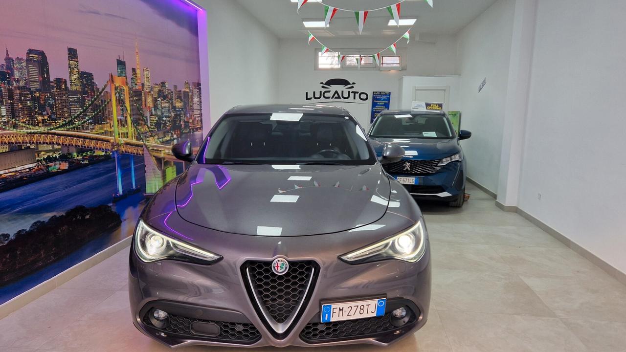 Alfa Romeo Stelvio 2.2 Turbodiesel 210 CV AT8 Q4 Executive