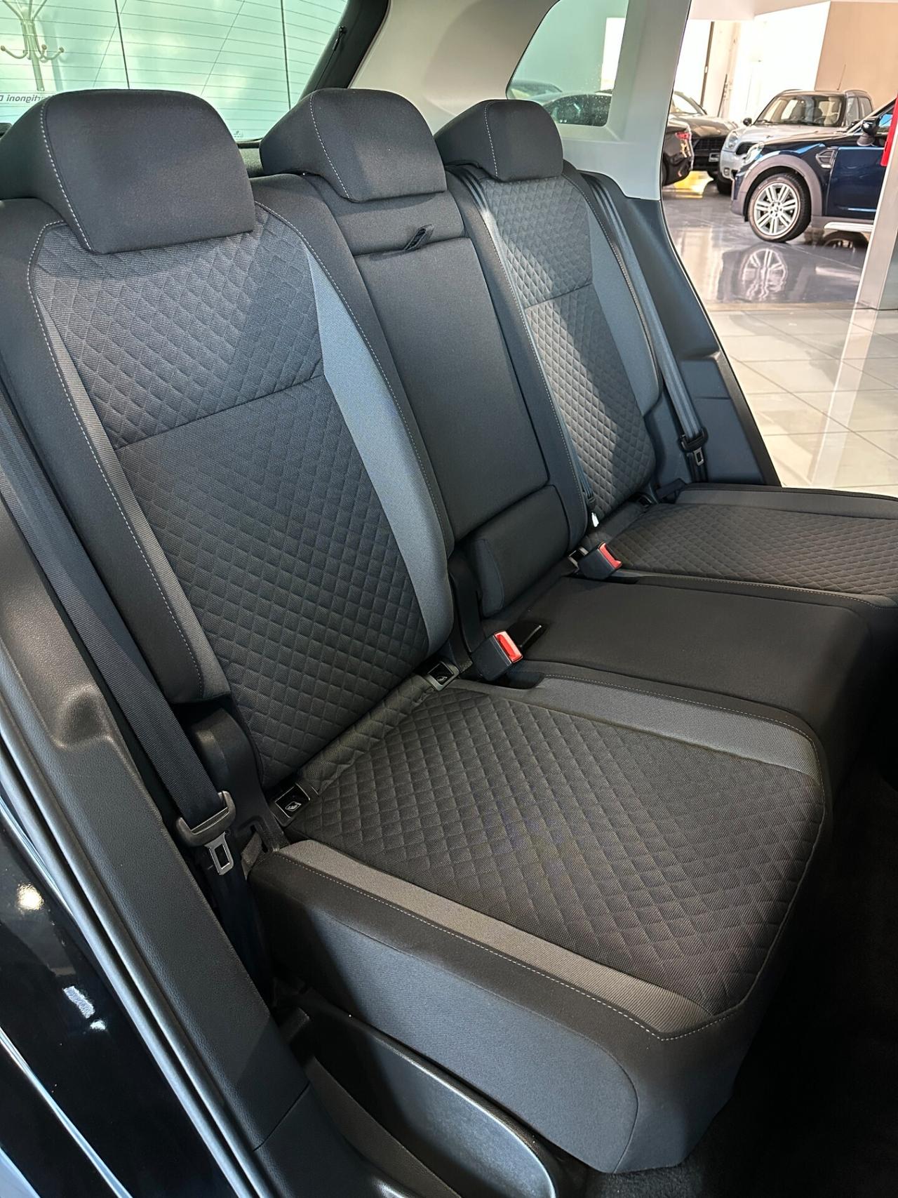Volkswagen Tiguan 2.0d 150cv DSG CarPlay PaddleF1 ADAS Finanziabile