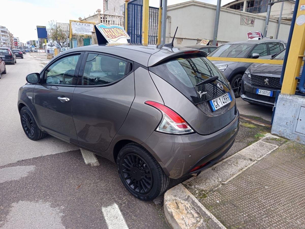 LANCIA Ypsilon 1.0 FireFly 5p. Hybryd Gold 2022