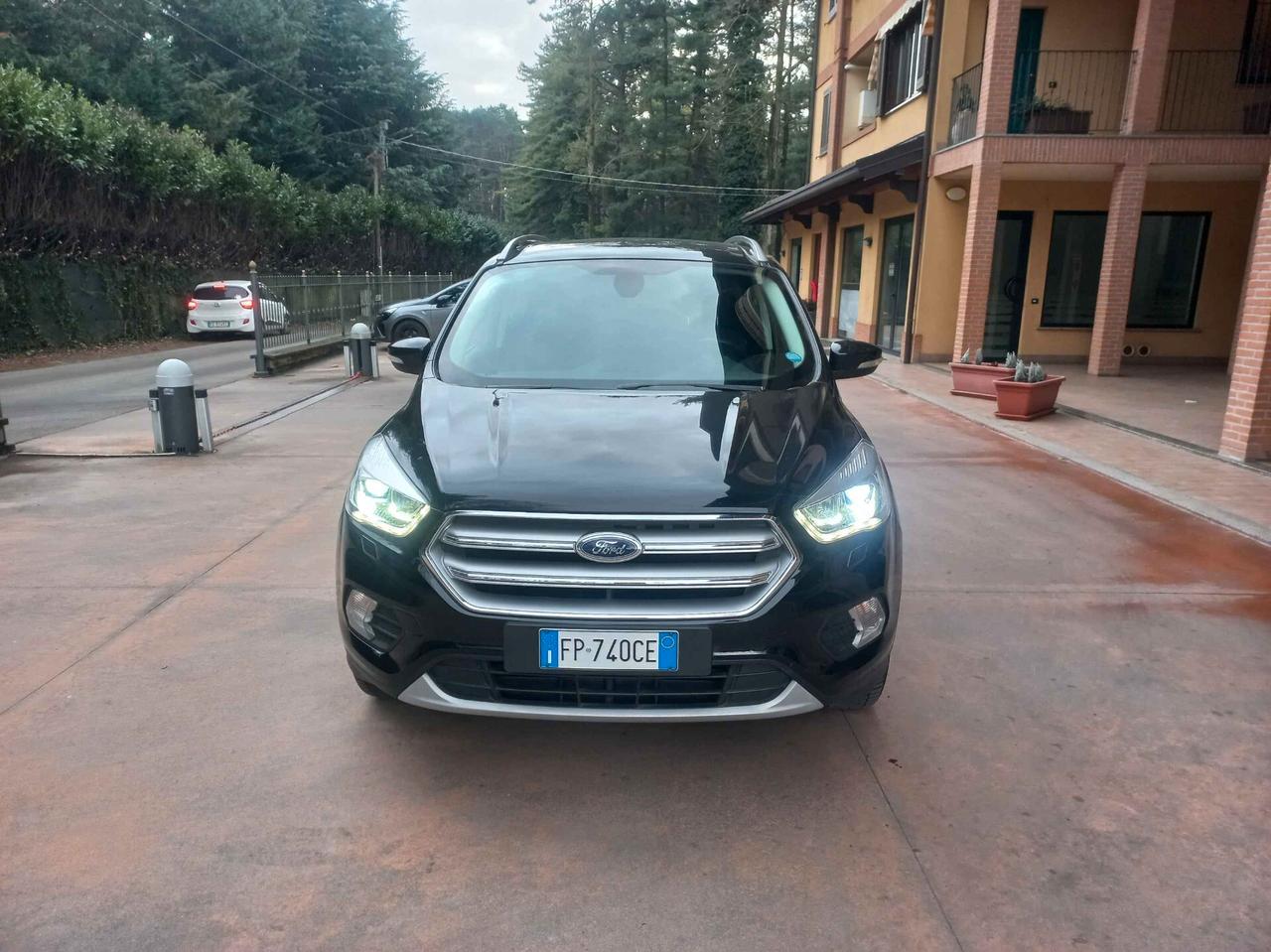 Ford Kuga 2.0 TDCI 150 CV S&S 4WD Titanium Powershift Business