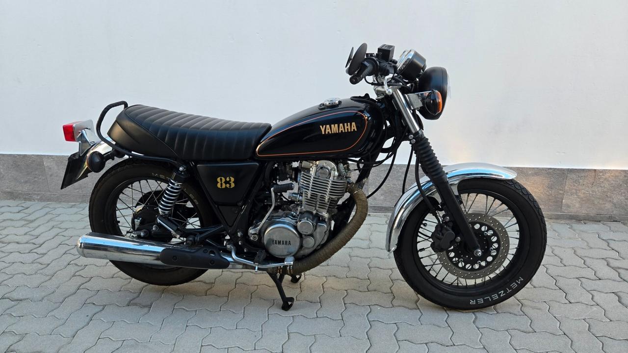 Yamaha SR 400 2017