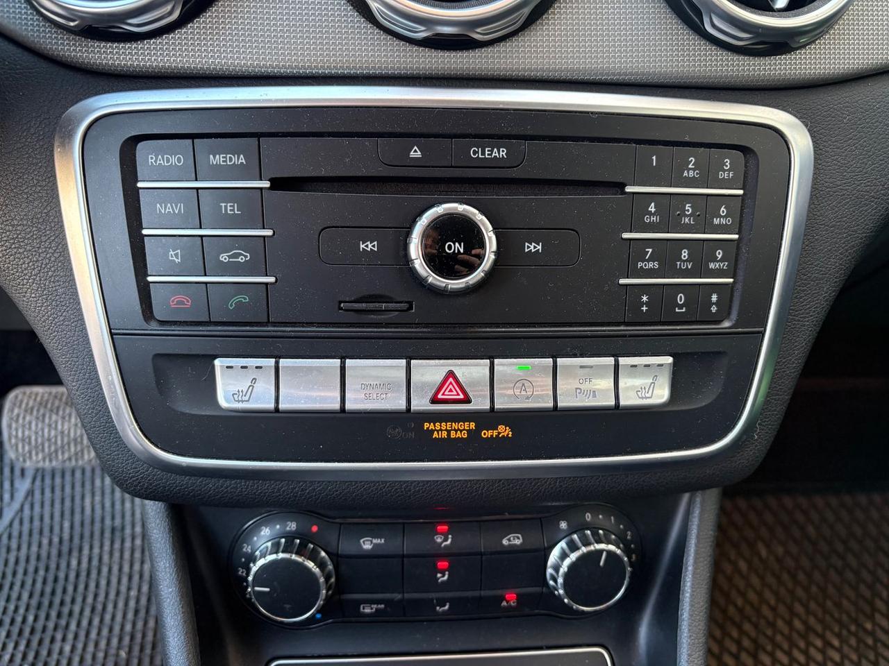 Mercedes-Benz GLA 180 CDI GLA- #8889