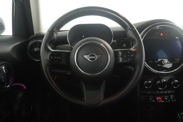 MINI Mini 5 Porte 1.5 Cooper Essential 5 porte