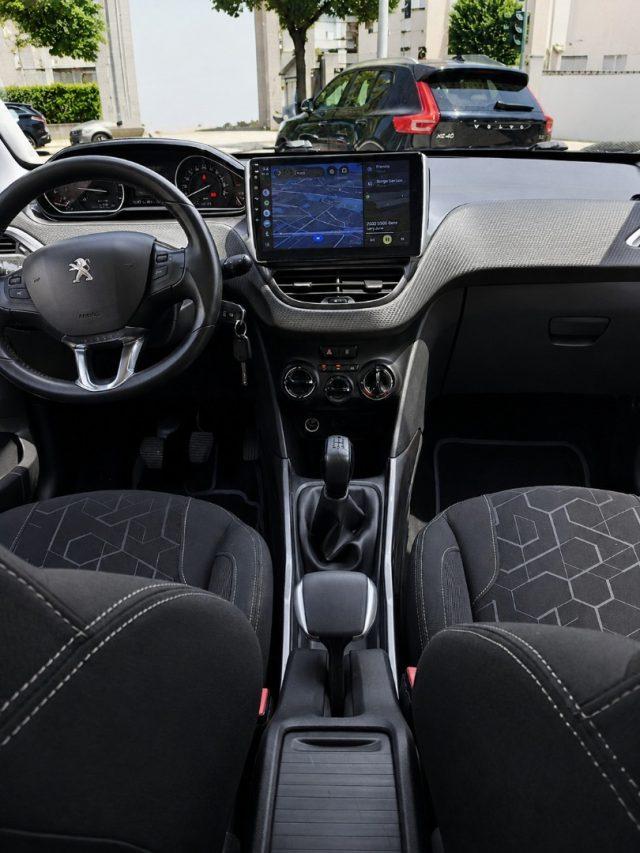 PEUGEOT 2008 1.4 HDi 68 Cv Active Neo Patentati