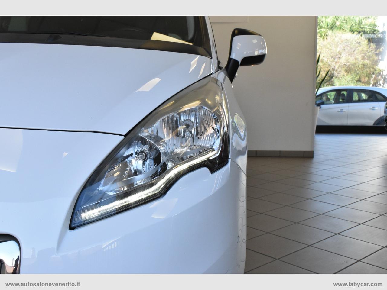 PEUGEOT 5008 BlueHDi 120 EAT6 S&S Allure