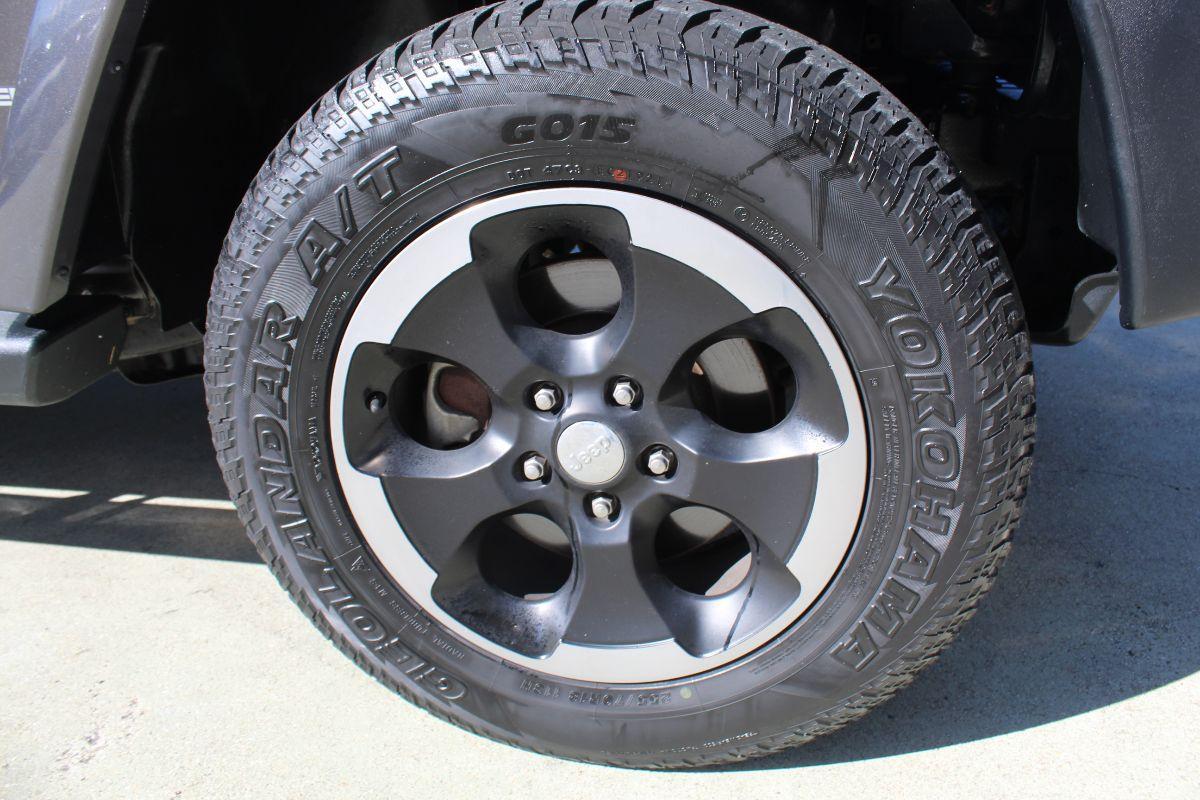 JEEP - Wrangler - 2.8 CRD DPF Sahara Auto