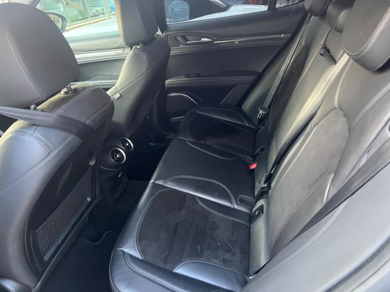 Alfa Romeo Stelvio 2.9 Bi-Turbo V6 510 CV AT8 Quadrifoglio