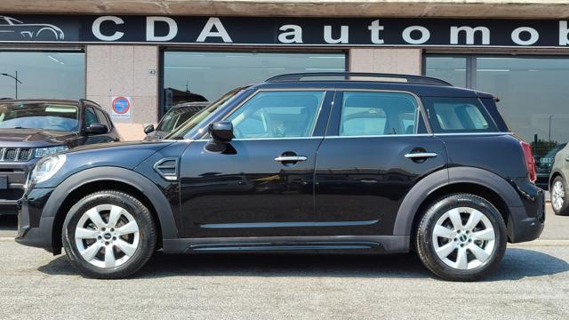 MINI Countryman One Autom LED-APPLE CARPLAY-NAVI-PDC-SED RISC